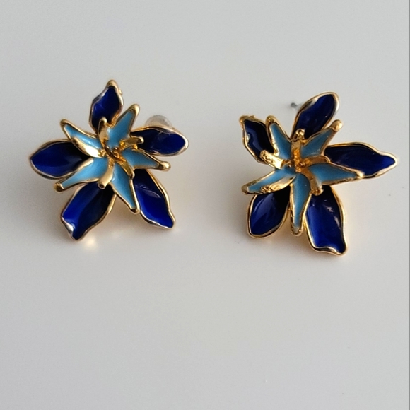 Bohemian Blue Zinc Alloy Flower Shaped Stud Earrings - New Boutique 💙 🩵 - Picture 4 of 4